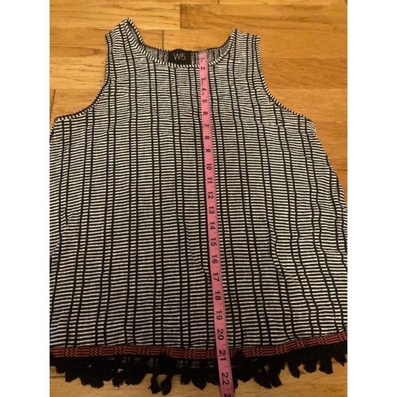 W5, women's boho aztec black/white striped sleeveless, fringe tasseled hem top L - Picture 5 of 7